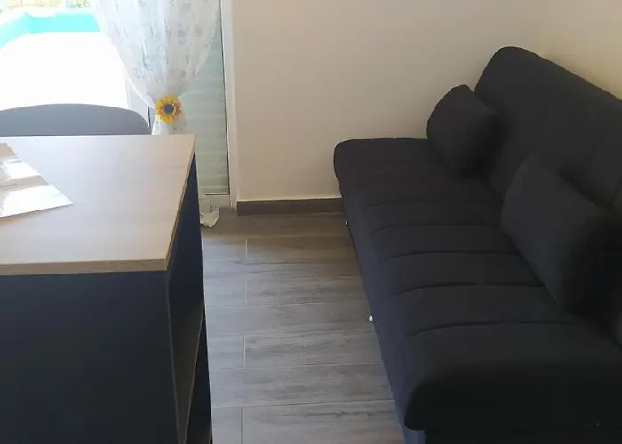Giovanni 21 Apartman Kosz